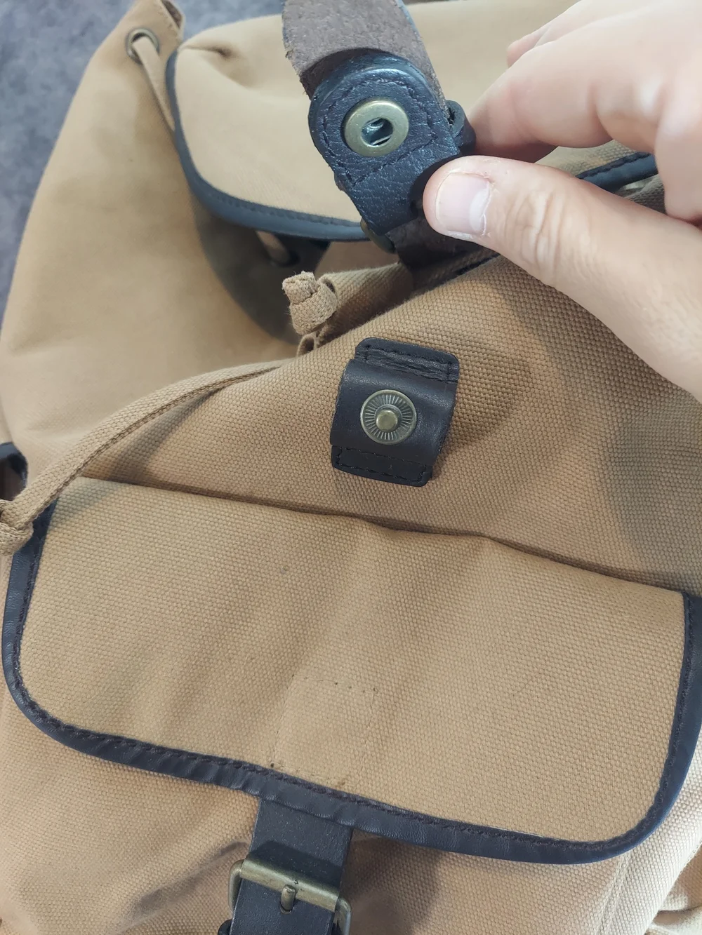 VTG GAP Canvas Military Rucksack Backpack Khaki Brown Leather Trim Utility